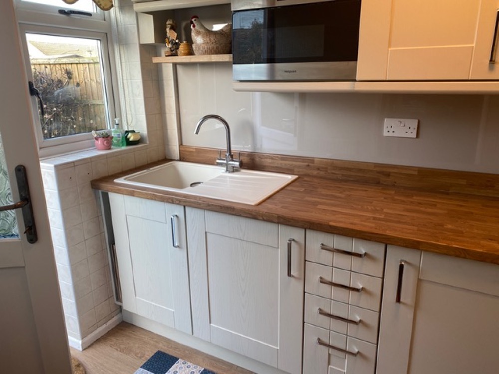 Gilian&rsquo;s kitchen in Tewkesbury &mdash; after 3
