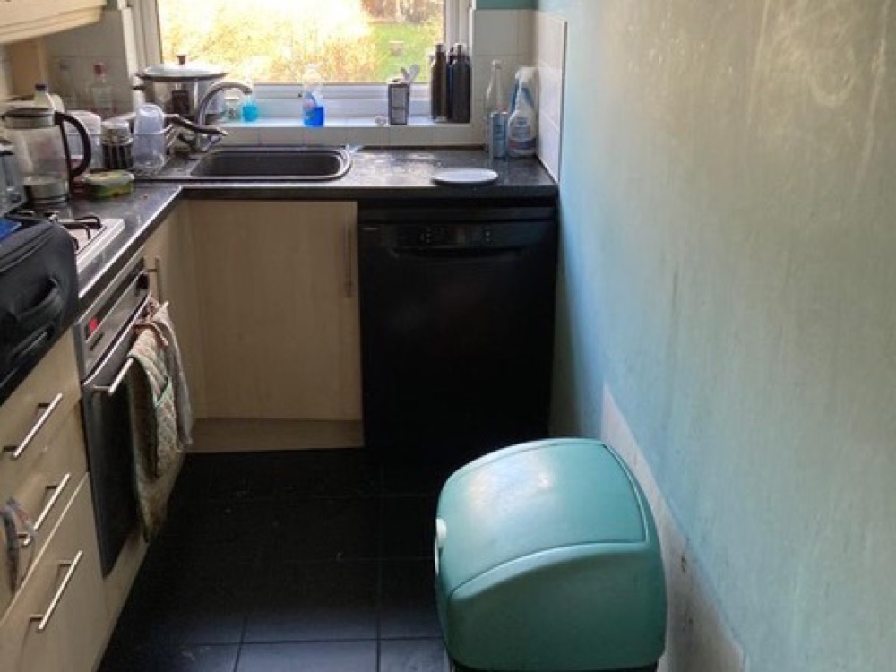 James&rsquo;s kitchen in Malvern &mdash; before 1