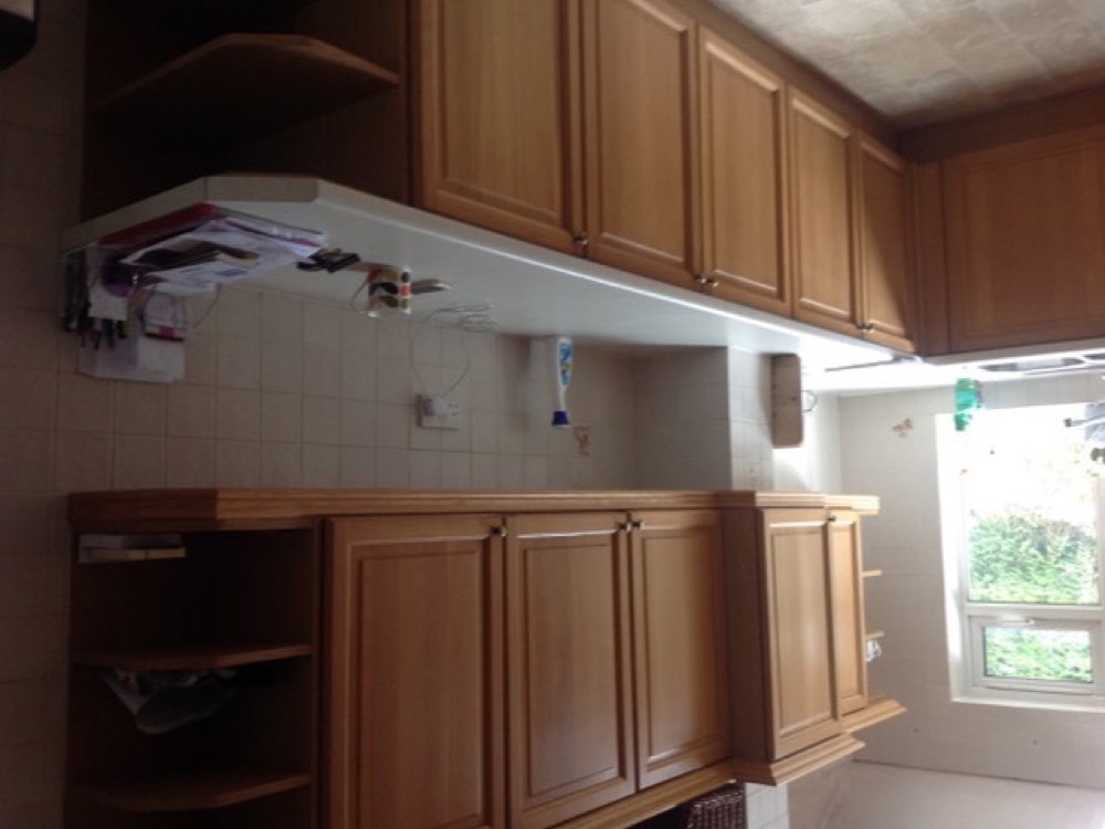 Rachel&rsquo;s kitchen in Malvern &mdash; before 3
